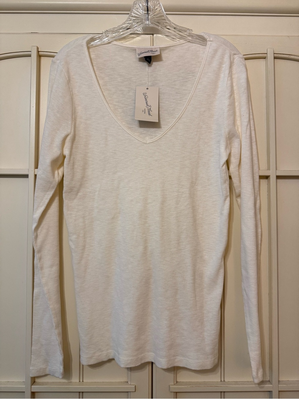 Universal Thread 100% Cotton Cream V-Neck Long Sleeve Top NWT L